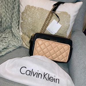 ✨NWTs•Calvin Klein Quilted Lamb Chain Cross Body✨